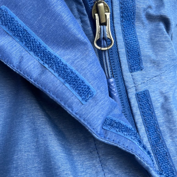 North Face Rain Jacket - Picture 8 of 9